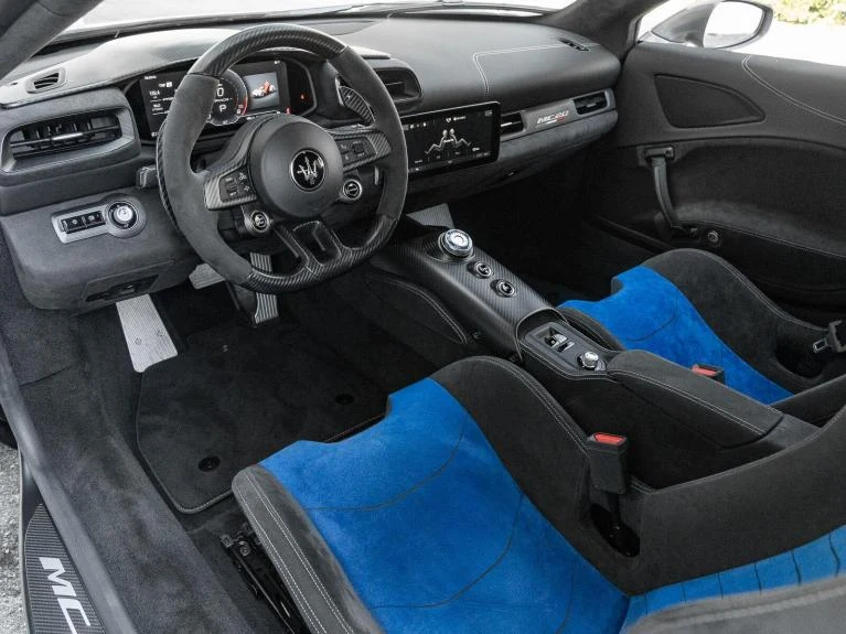 2022 Maserati MC20 Coupé, 2/20