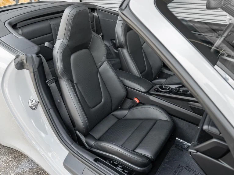 2024 Porsche 911 (992.1) Carrera GTS Cabriolet, 12/20