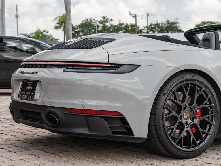 2024 Porsche 911 (992.1) Carrera GTS Cabriolet, 17/20