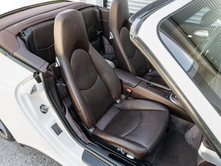 2011 Porsche 911 (997.2) Carrera 4S Cabriolet, 4/20