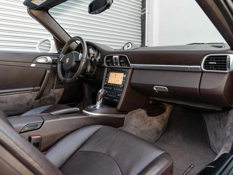 2011 Porsche 911 (997.2) Carrera 4S Cabriolet, 6/20