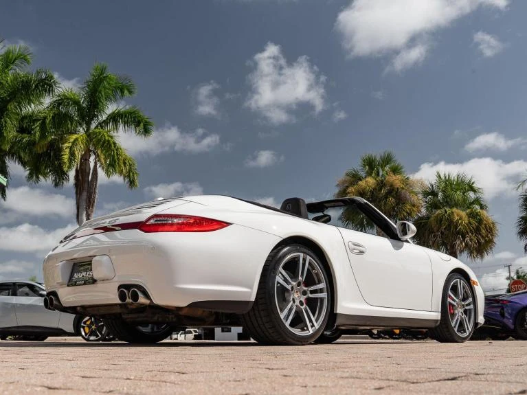 2011 Porsche 911 (997.2) Carrera 4S Cabriolet, 18/20