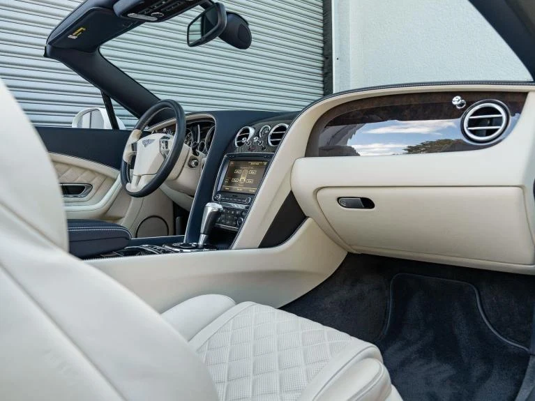 2016 Bentley Continental GTC W12 (2nd Generation), 8/20