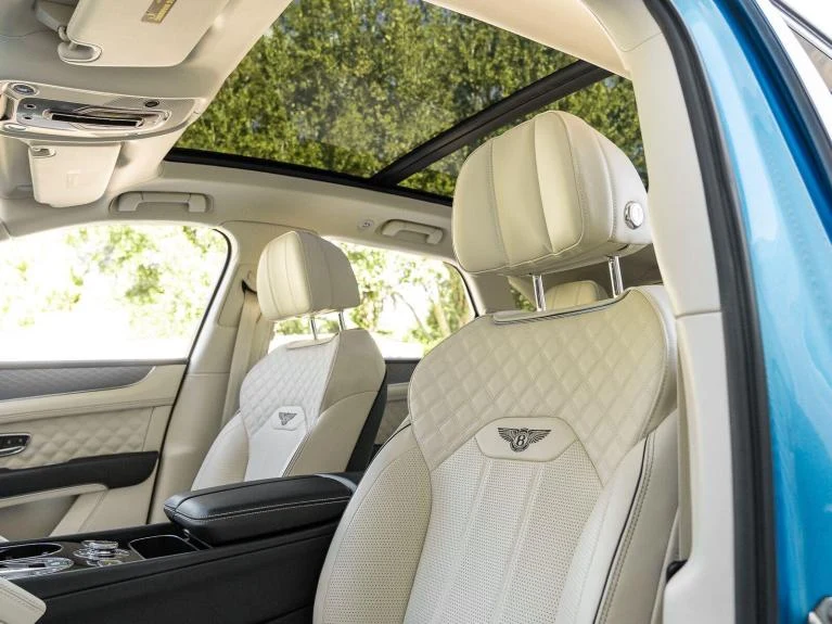 2022 Bentley Bentayga V8, 5/20