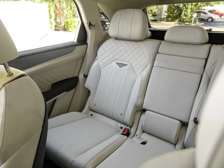 2022 Bentley Bentayga V8, 7/20