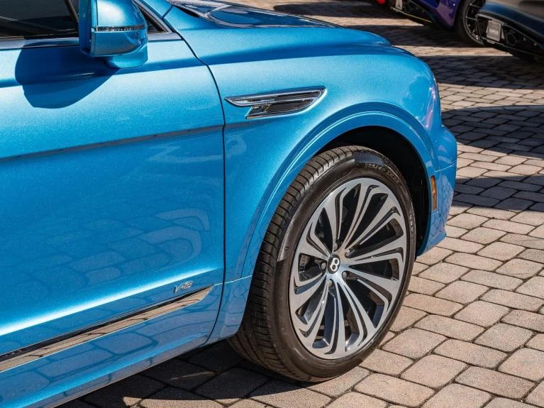 2022 Bentley Bentayga V8, 15/20