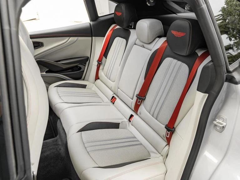 2025 Aston Martin DBX 707, 19/20