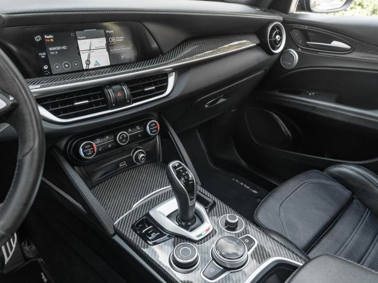 2022 Alfa Romeo Stelvio Quadrifoglio, 18/20