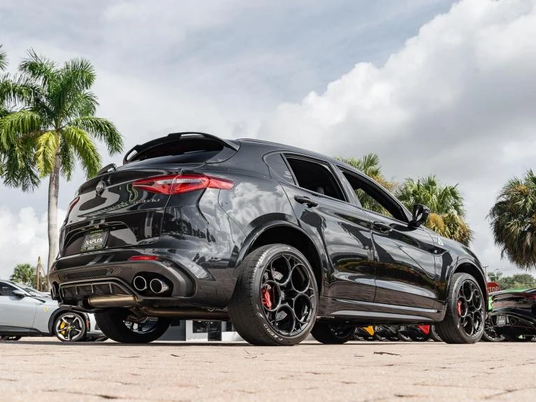 2022 Alfa Romeo Stelvio Quadrifoglio, 19/20