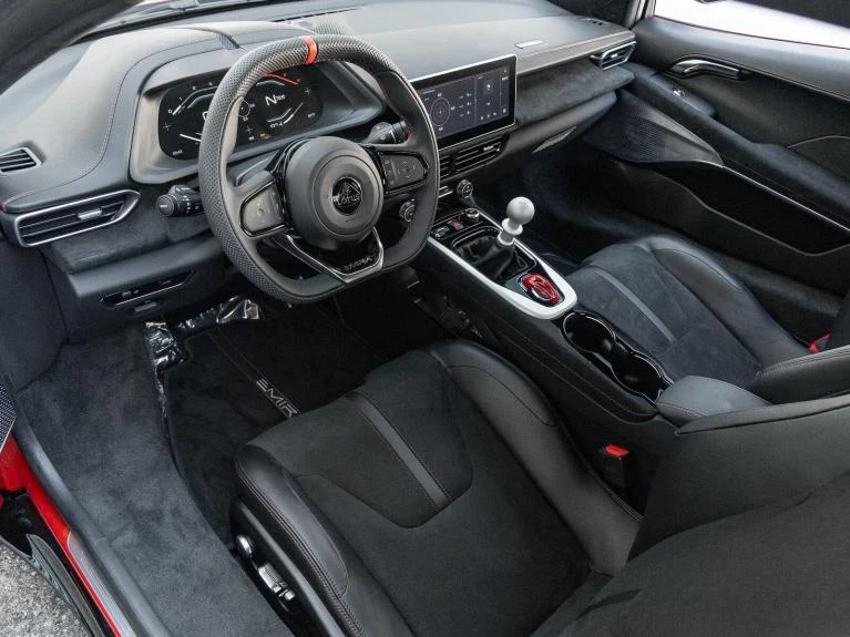 2026 Lotus Emira V6 SE, 2/30