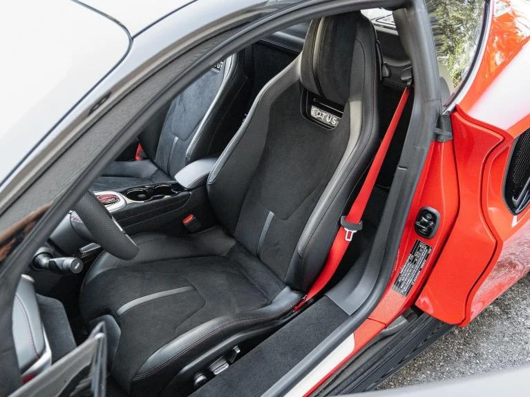 2026 Lotus Emira V6 SE, 3/30