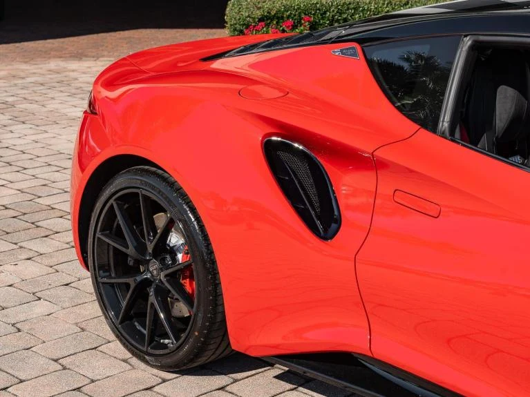 2026 Lotus Emira V6 SE, 14/30