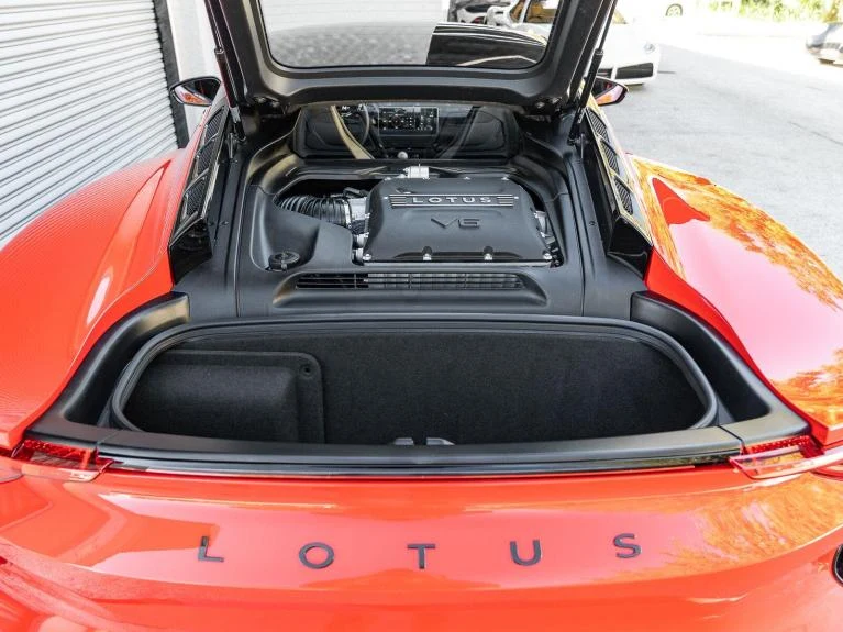 2026 Lotus Emira V6 SE, 22/30
