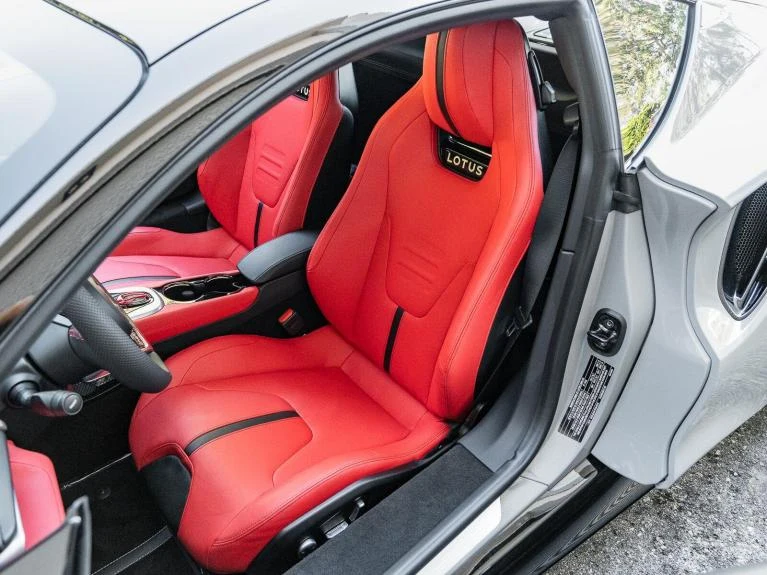 2027 Lotus Emira V6 SE, 3/30