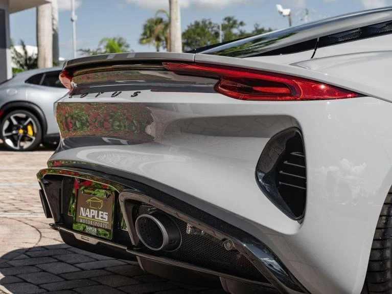 2027 Lotus Emira V6 SE, 18/30