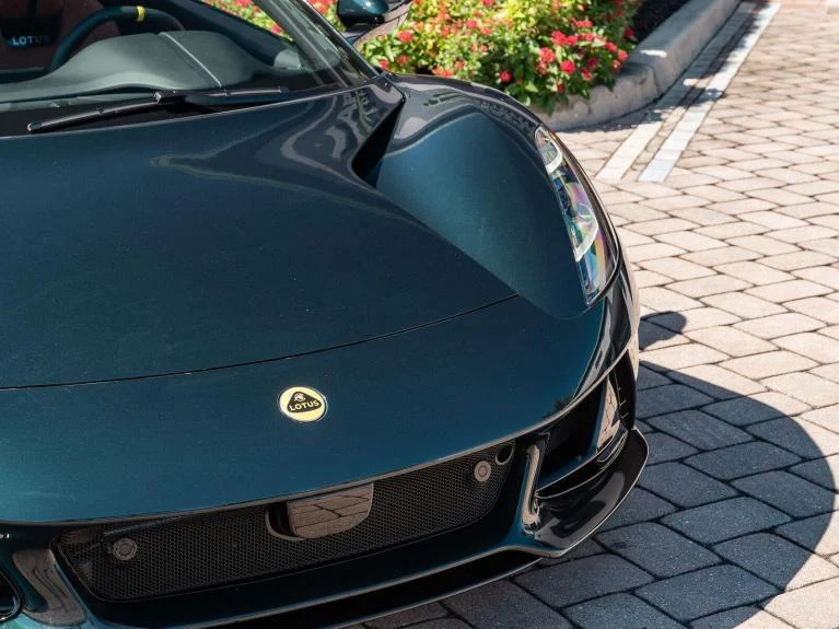 2027 Lotus Emira Turbo SE, 10/30