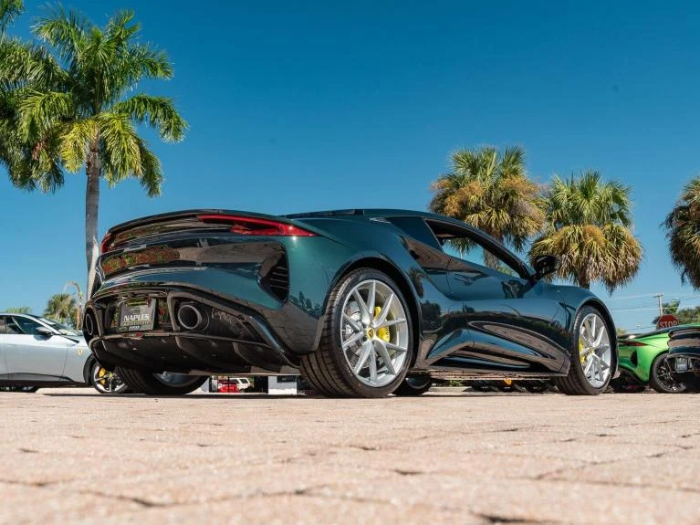 2027 Lotus Emira Turbo SE, 18/30