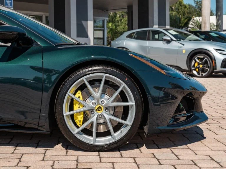 2027 Lotus Emira Turbo SE, 30/30