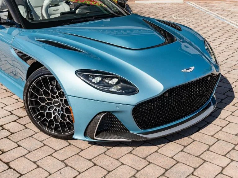 2023 Aston Martin DBS 770 Ultimate Volante, 3/30