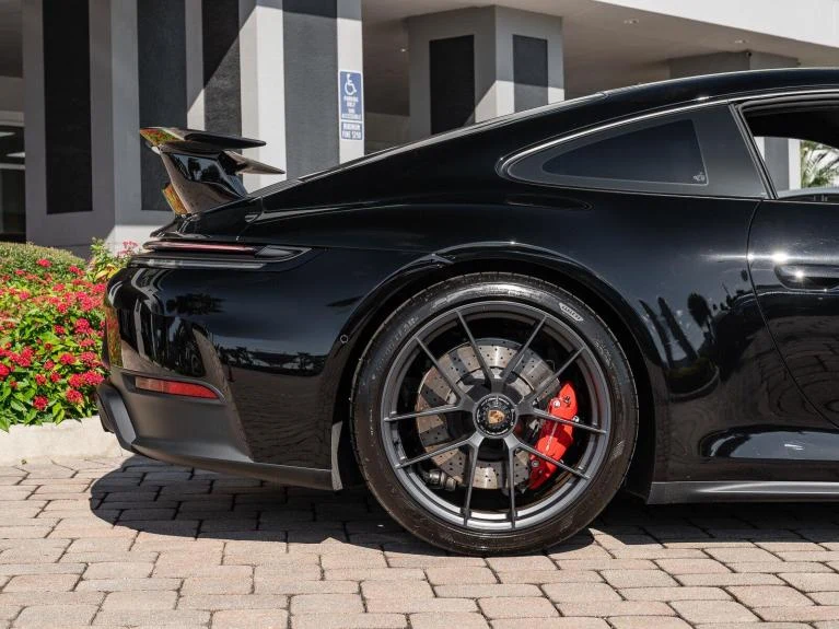 2026 Porsche 911 Carrera 4 GTS, 26/30