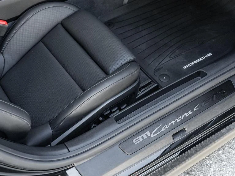 2026 Porsche 911 Carrera 4 GTS, 27/30