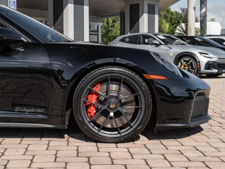 2026 Porsche 911 Carrera 4 GTS, 28/30