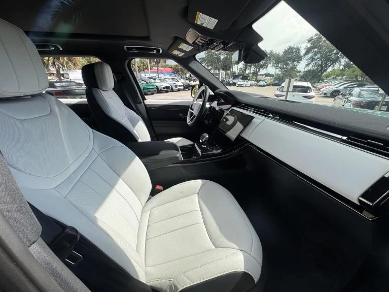 2025 Land Rover Range Rover Sport Dynamic SE, 2/11
