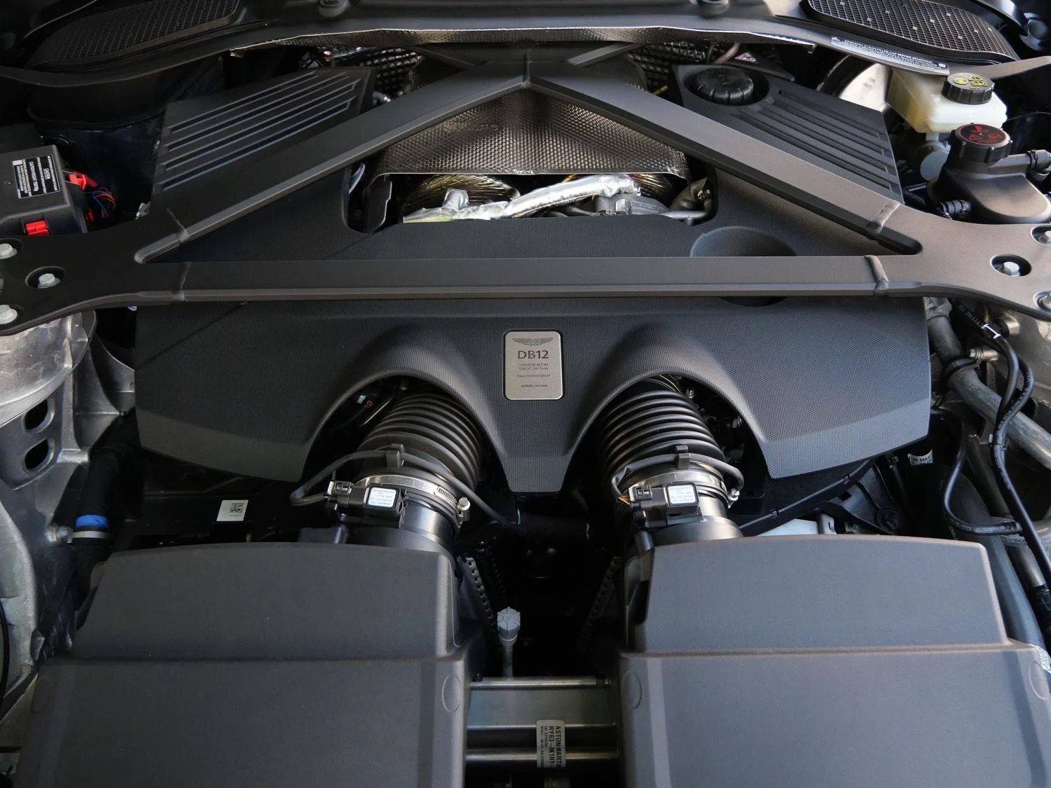 2024 Aston Martin DB12 engine