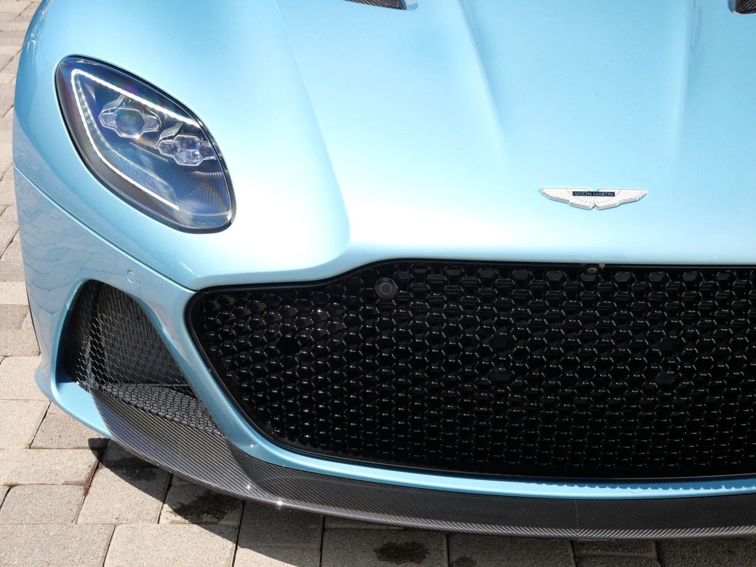 2020 Aston Martin DBS Superleggera Volante for sale, exterior, Blue