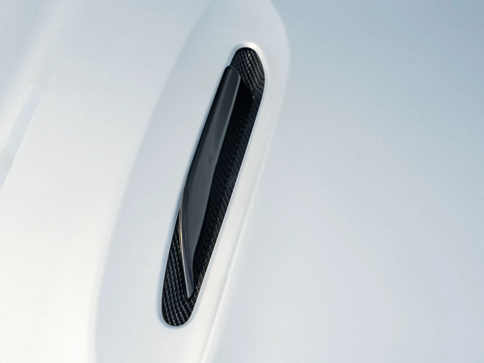 2023 Aston Martin DBX707, detail