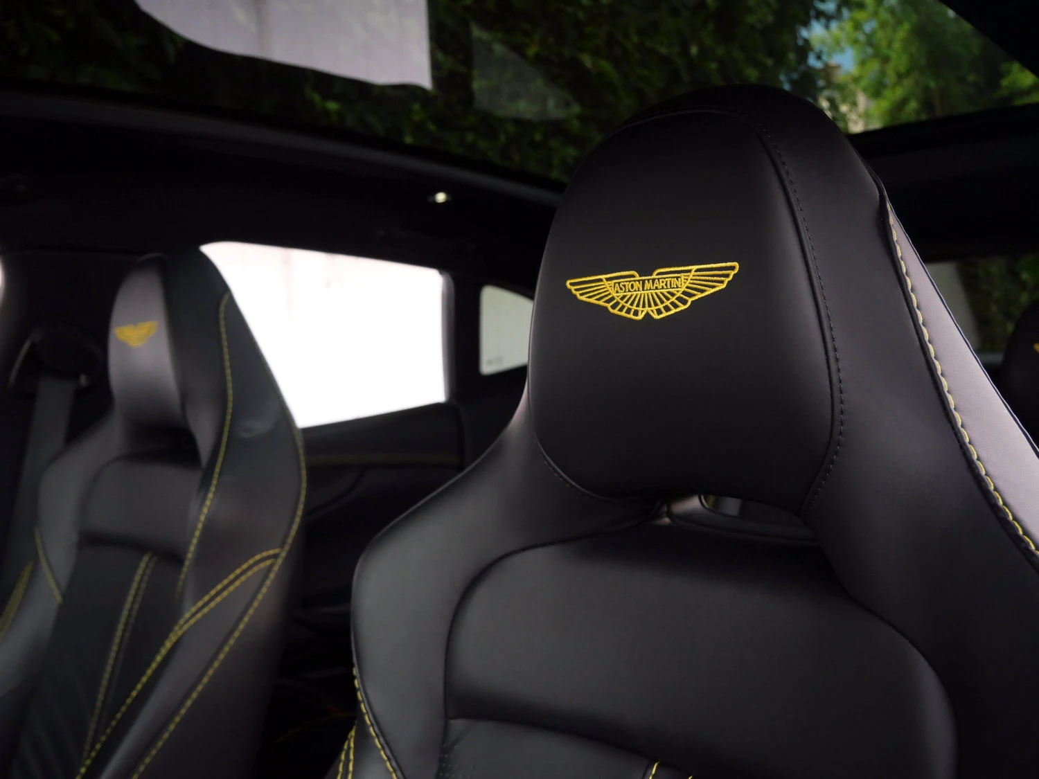 2023 Aston Martin DBX707 interior, seats, Onyx Black