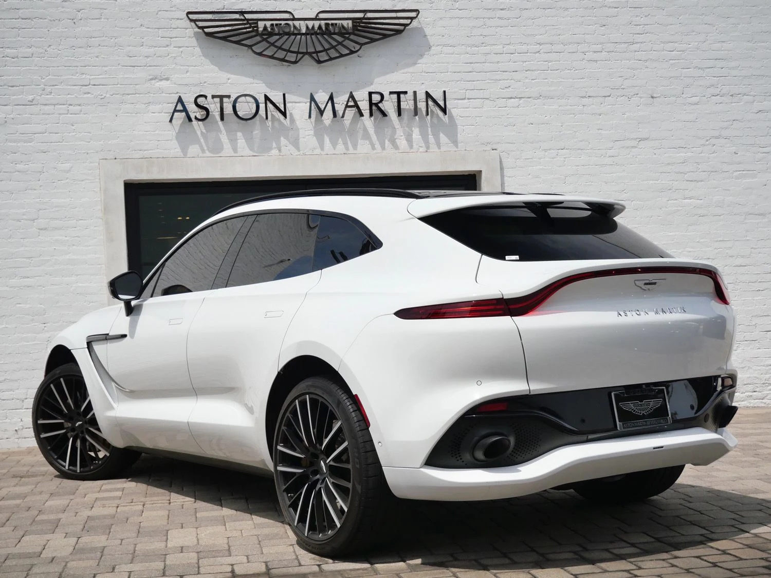 2023 Aston Martin DBX for sale, exterior, White