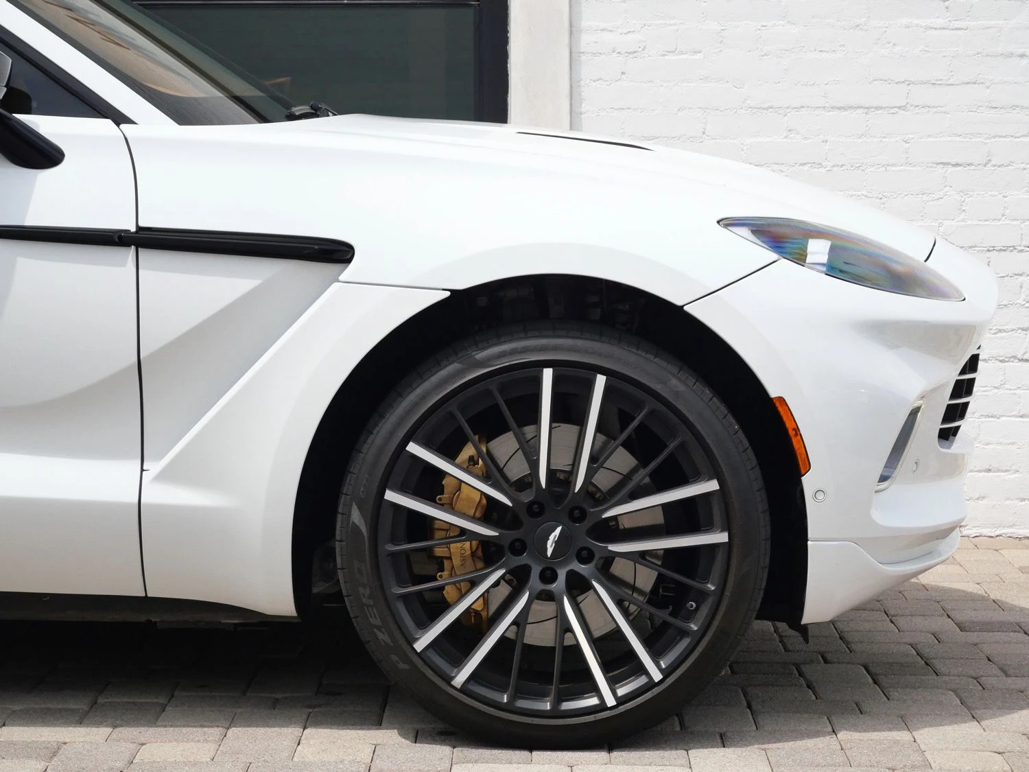 2023 Aston Martin DBX for sale, exterior, White
