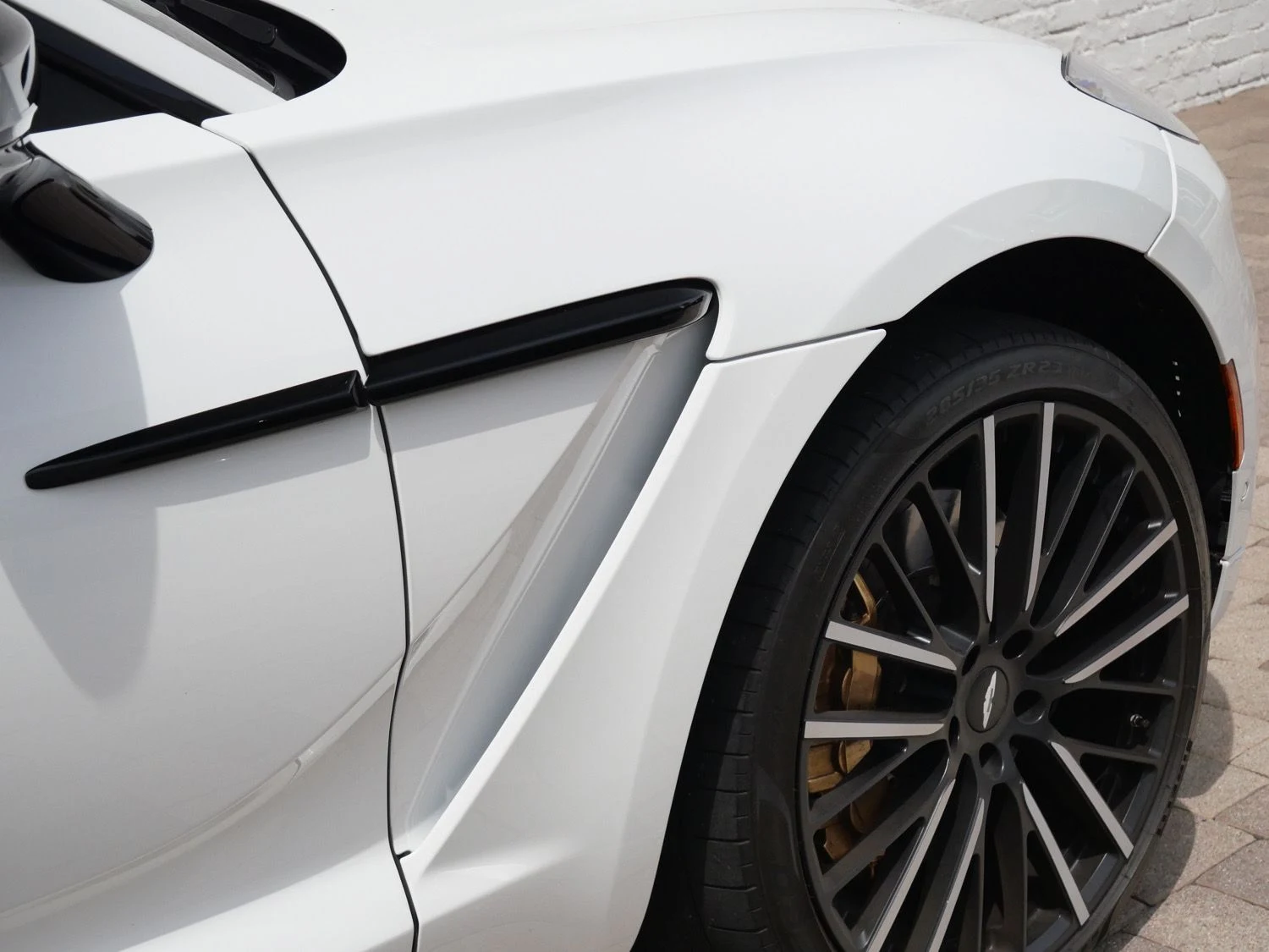 2023 Aston Martin DBX for sale, exterior, White