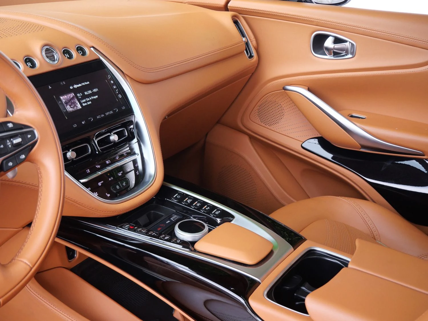 2023 Aston Martin DBX interior, Oxford Tan
