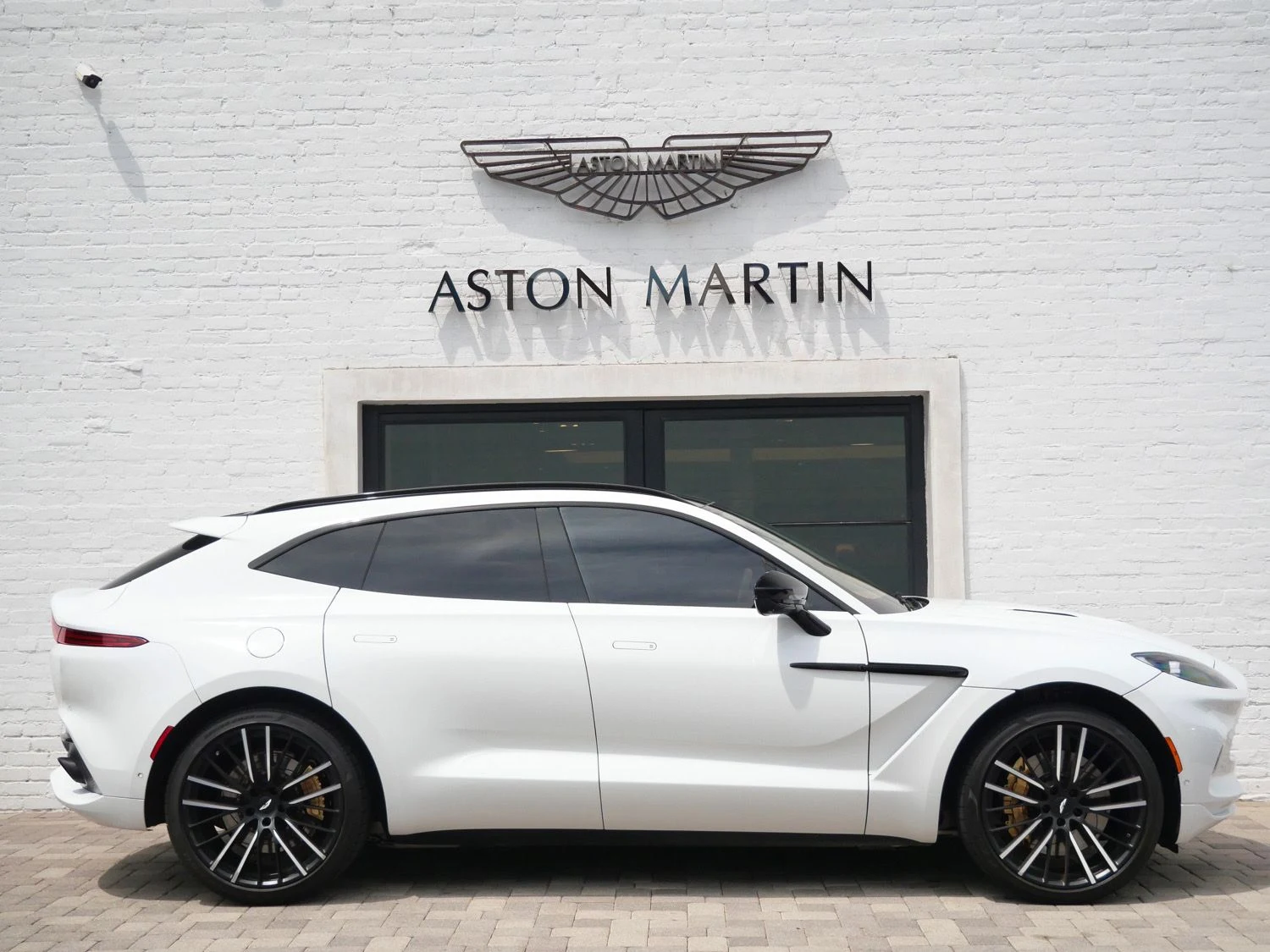 2023 Aston Martin DBX for sale, exterior, White
