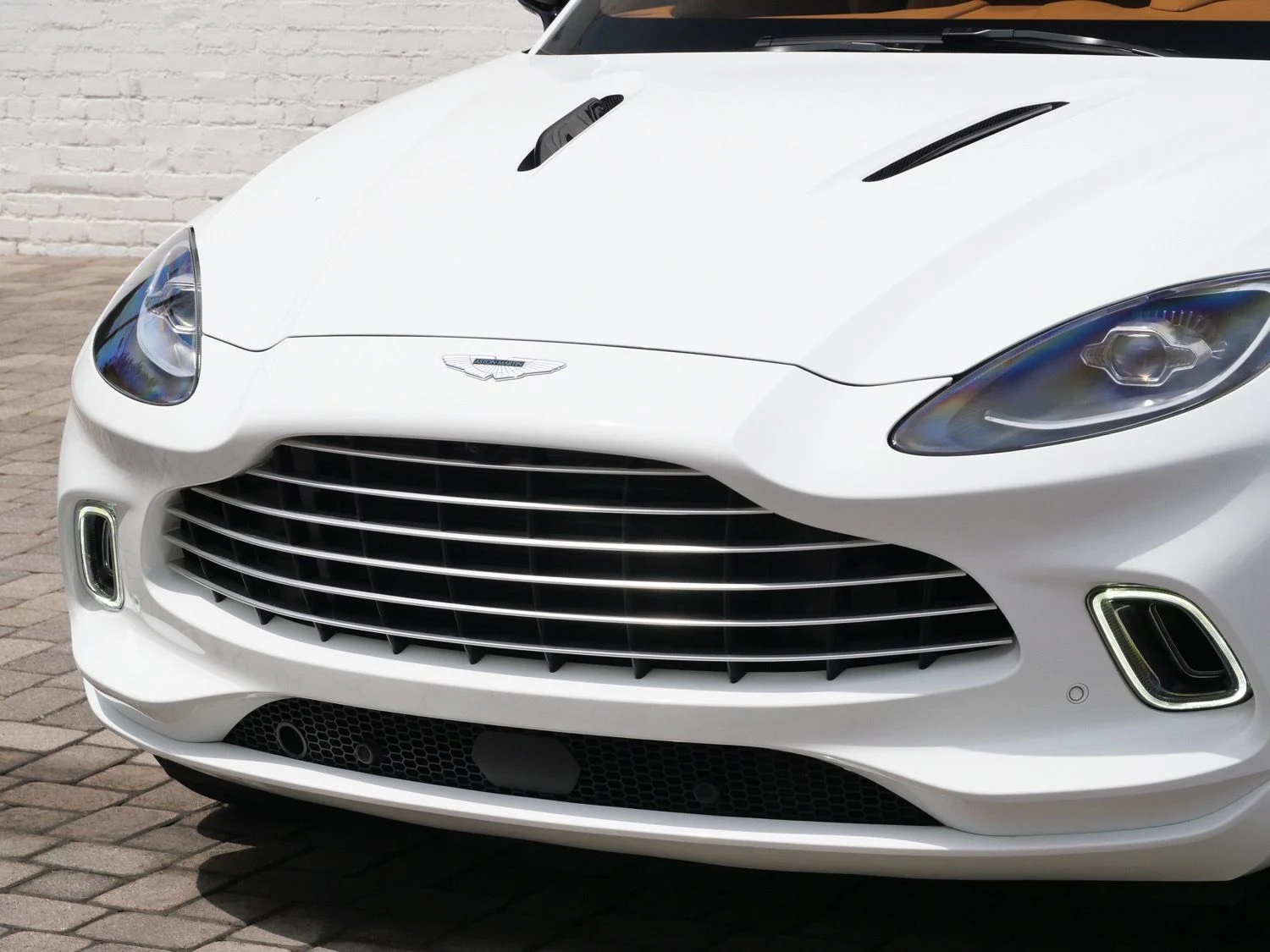 2023 Aston Martin DBX for sale, exterior, White