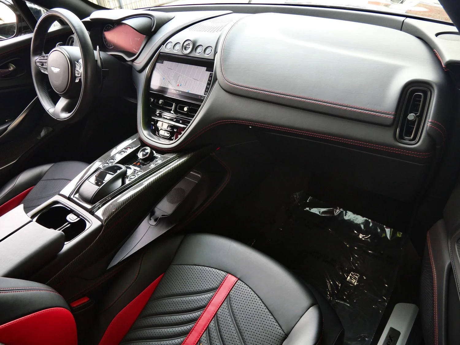 2024 Aston Martin DBX707 interior, Onyx Black