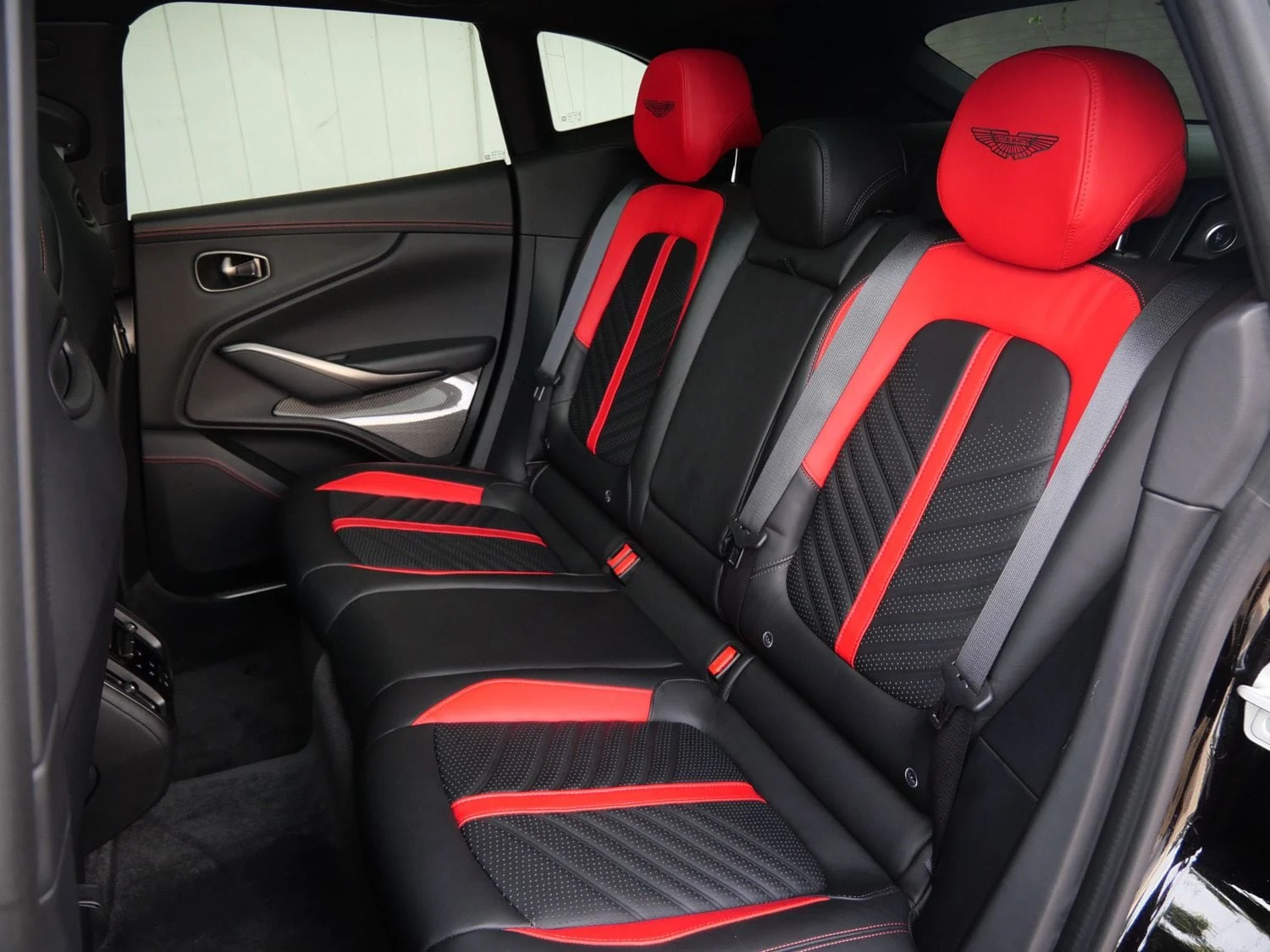 2024 Aston Martin DBX707 interior, seats, Onyx Black