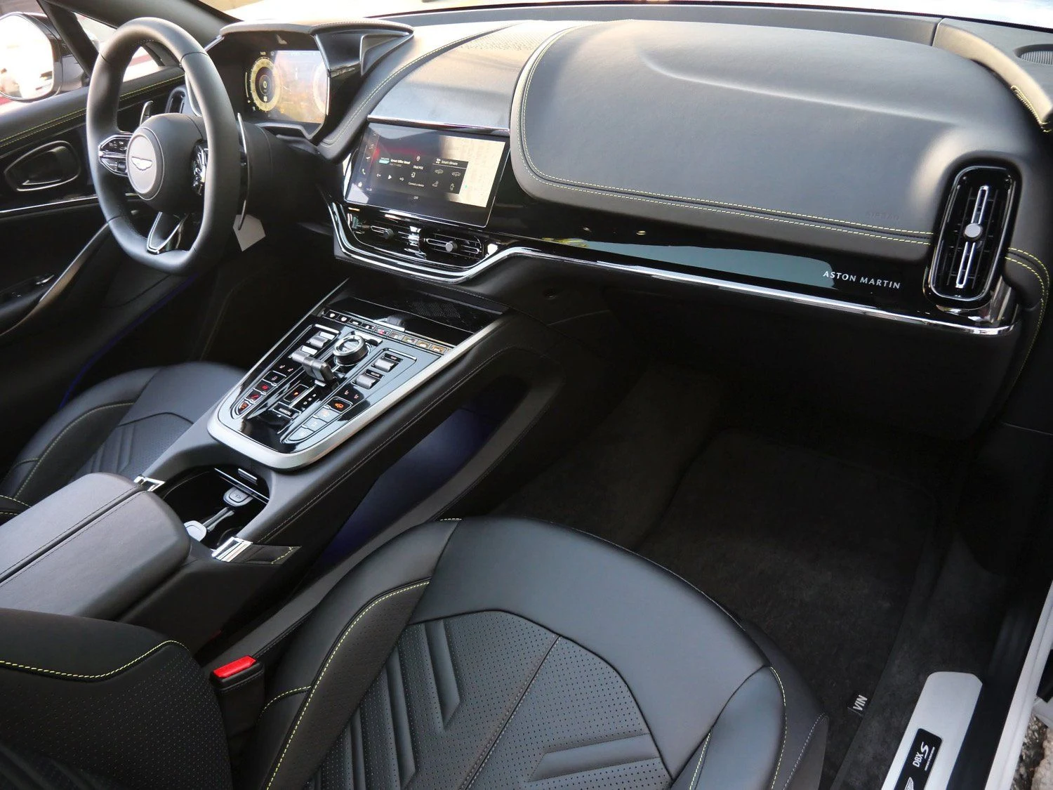 2026 Aston Martin DBX S interior, Onyx Black - Semi Anilin