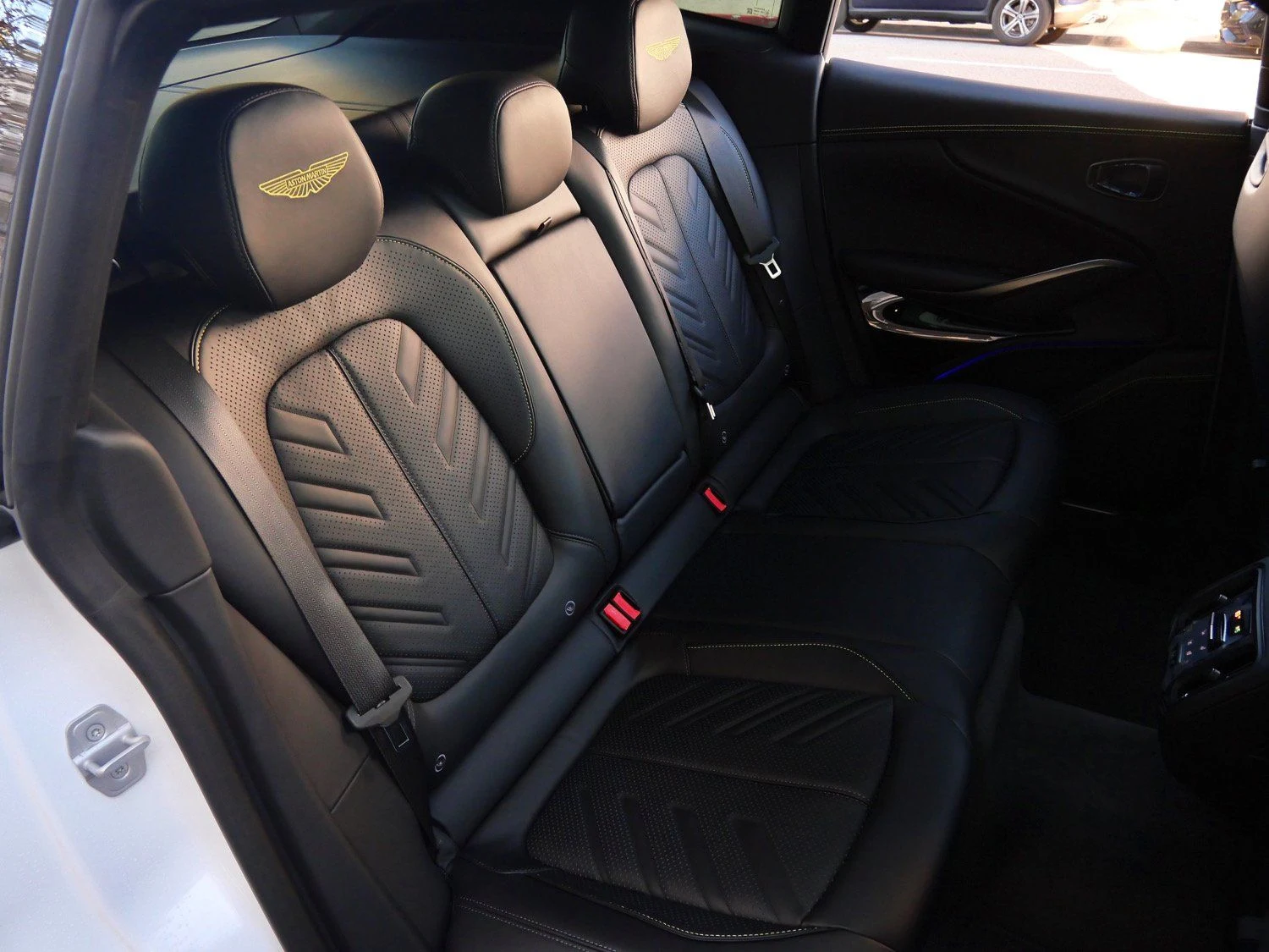 2026 Aston Martin DBX S interior, seats, Onyx Black - Semi Anilin