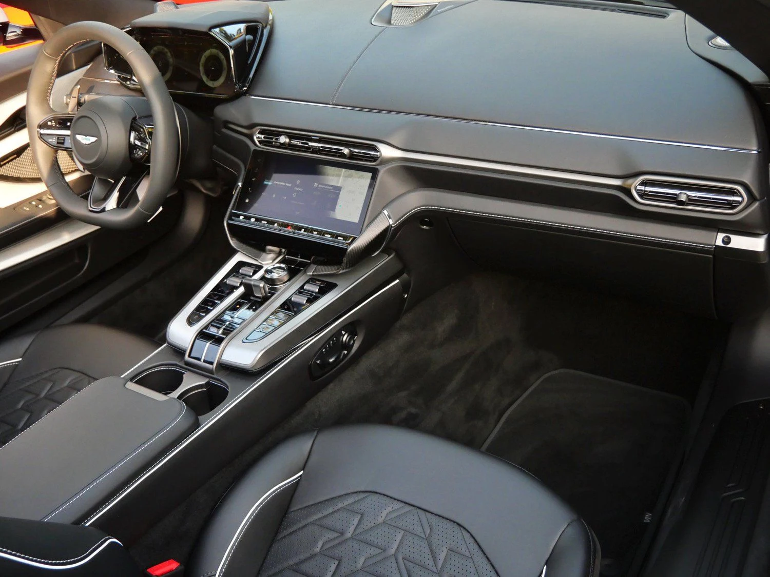 2026 Aston Martin Vanquish Volante interior, Onyx Black - Semi Aniline / On