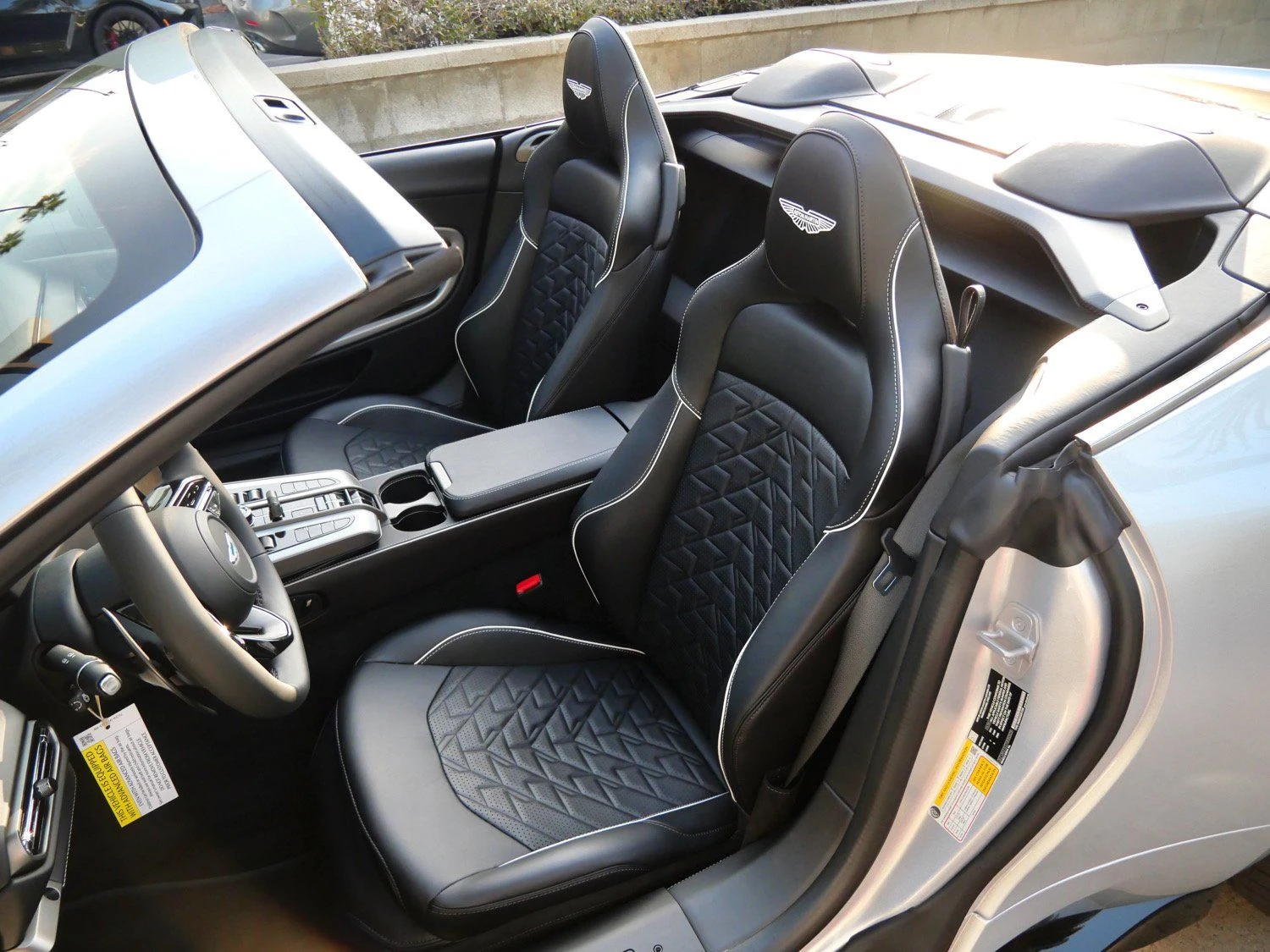 2026 Aston Martin Vanquish Volante interior, seats, Onyx Black - Semi Aniline / On
