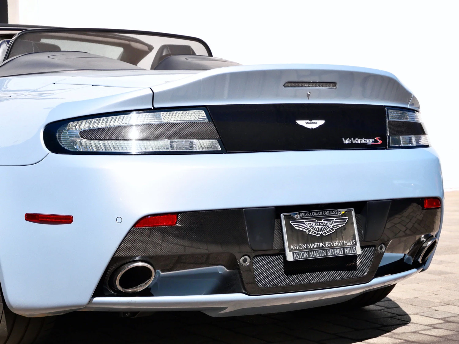 2015 Aston Martin V12 Vantage S Roadster for sale, exterior, Blue