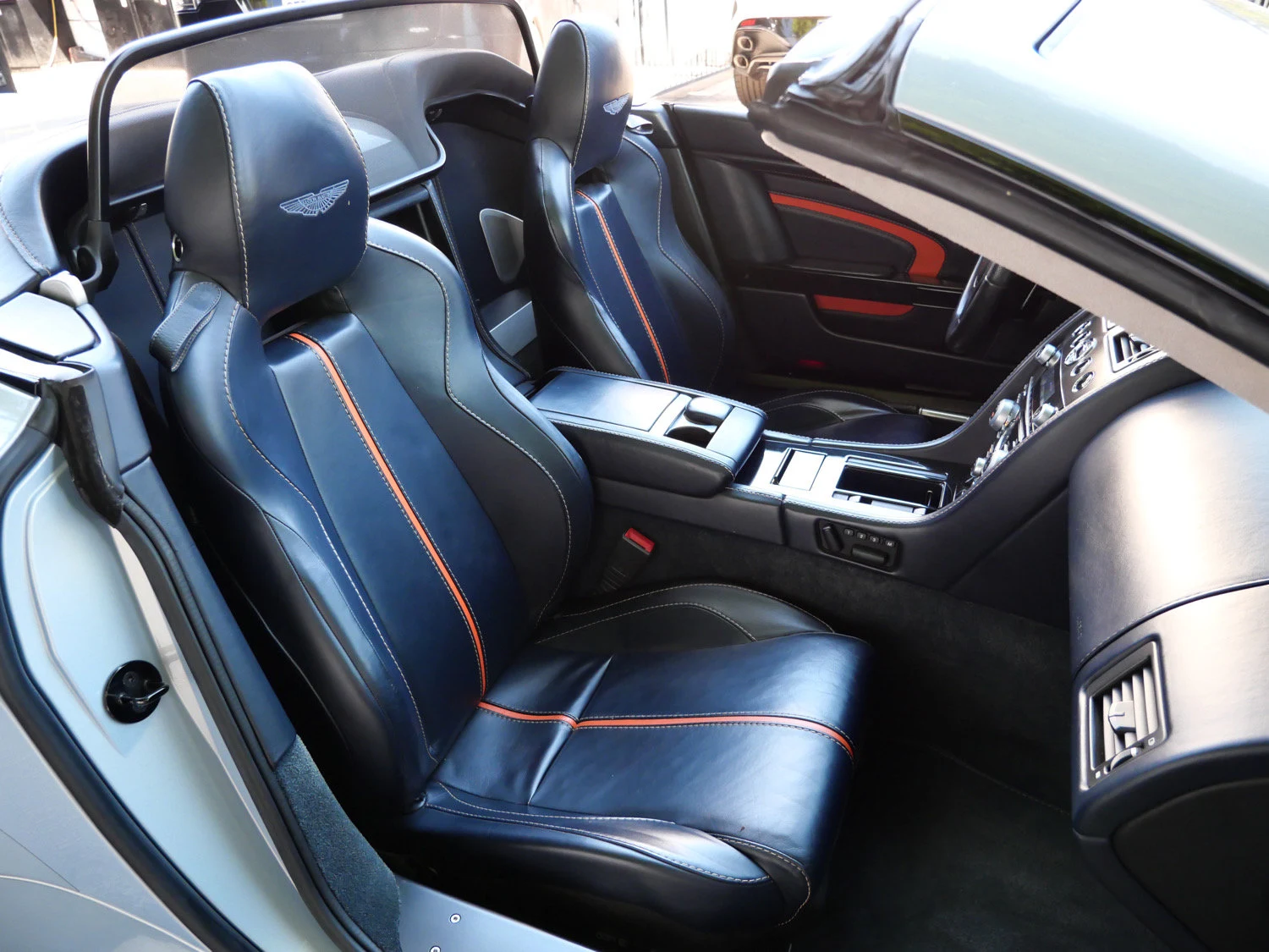 2015 Aston Martin V12 Vantage S Roadster interior, seats, Dark Knight