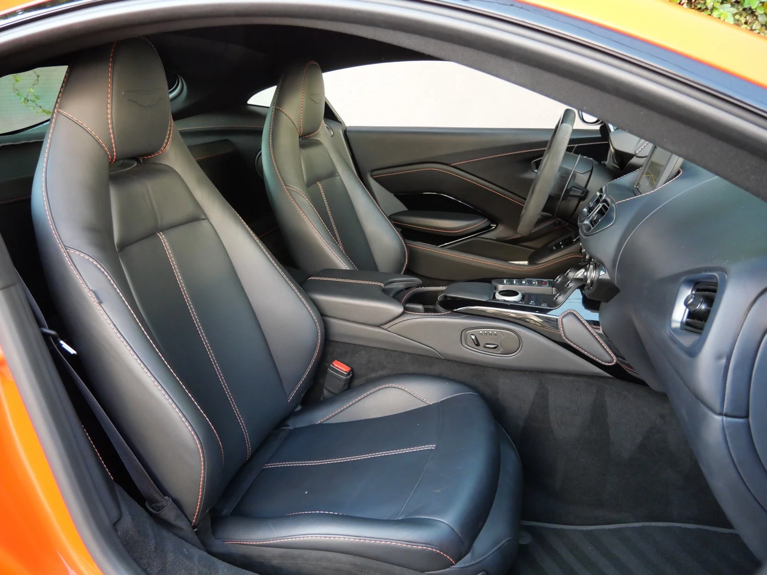 2022 Aston Martin Vantage interior, seats, Black