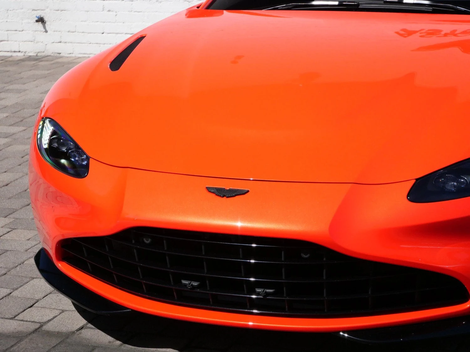 2022 Aston Martin Vantage for sale, exterior, Orange