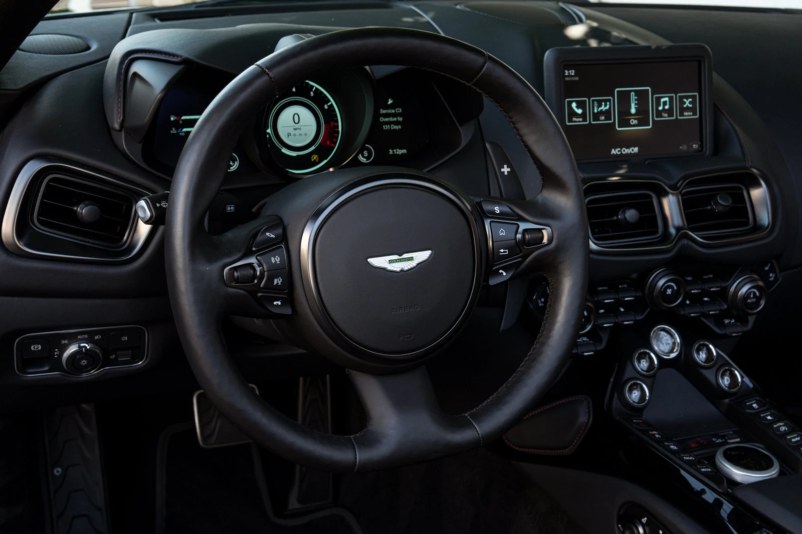 2023 Aston Martin Vantage Roadster interior, dashboard, Onyx Black/Sandstorm