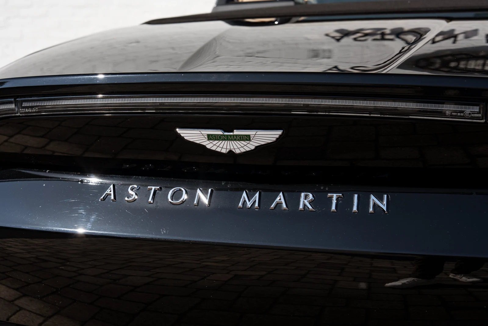 2023 Aston Martin Vantage Roadster, detail