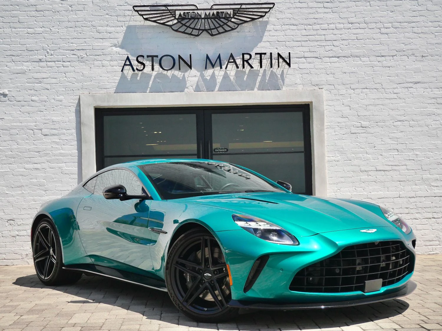 2025 Aston Martin Vantage for sale, exterior, Green